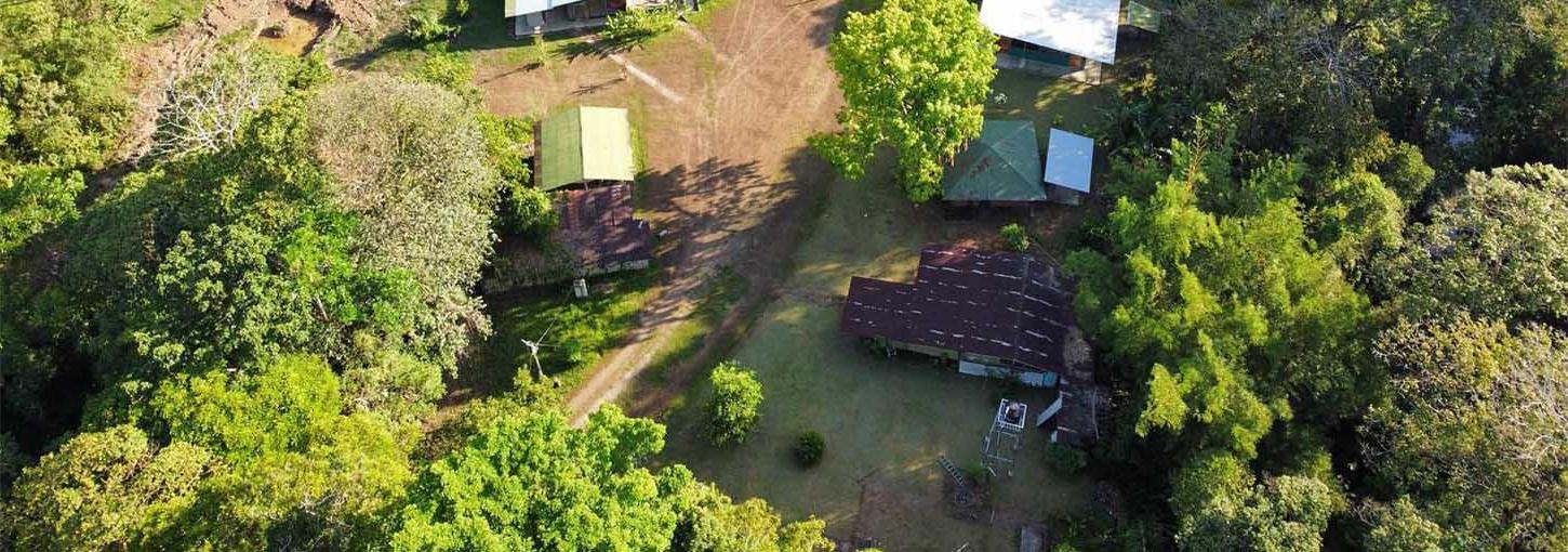 An overhead image of buildings at the Maderas Rainforest Conservancy facility in La Suerte, 哥斯达黎加.